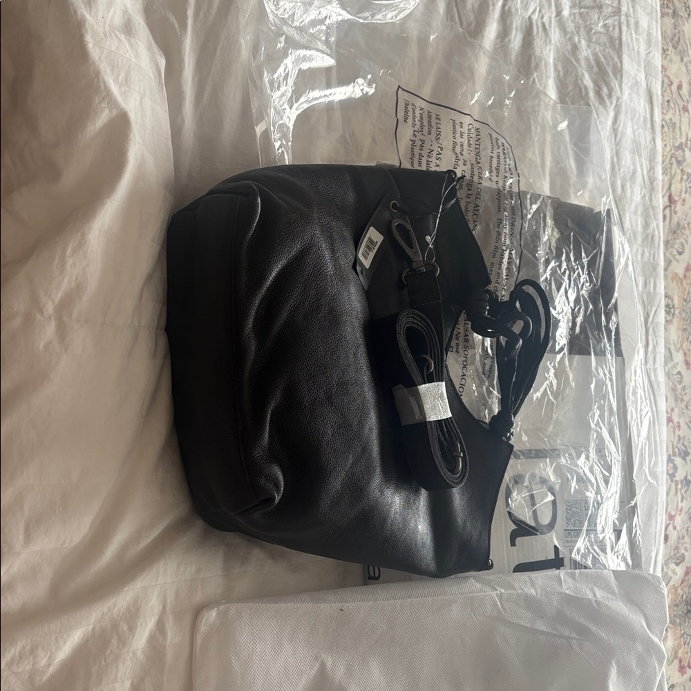 Latico NASH crossbody - BRAND NEW! - Picture 2 of 3